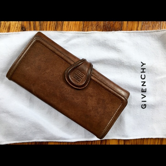 Givenchy Nightingale Wallet - Picture 1 of 4